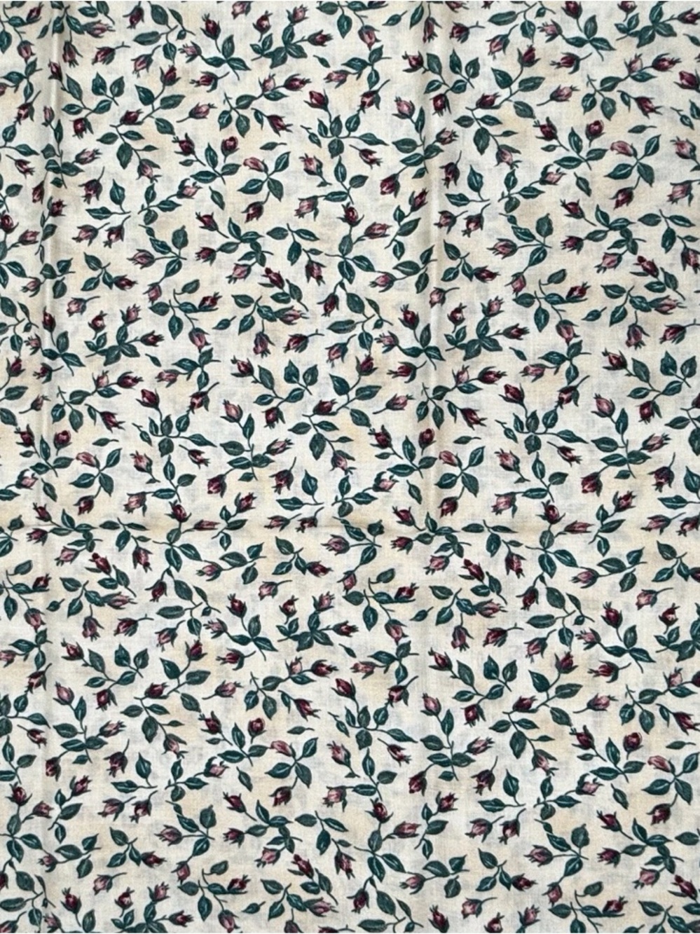 Hoffman Fabrics Les Jardins Cream Rose Buds Quilting Cotton 18" x 44" Remnant